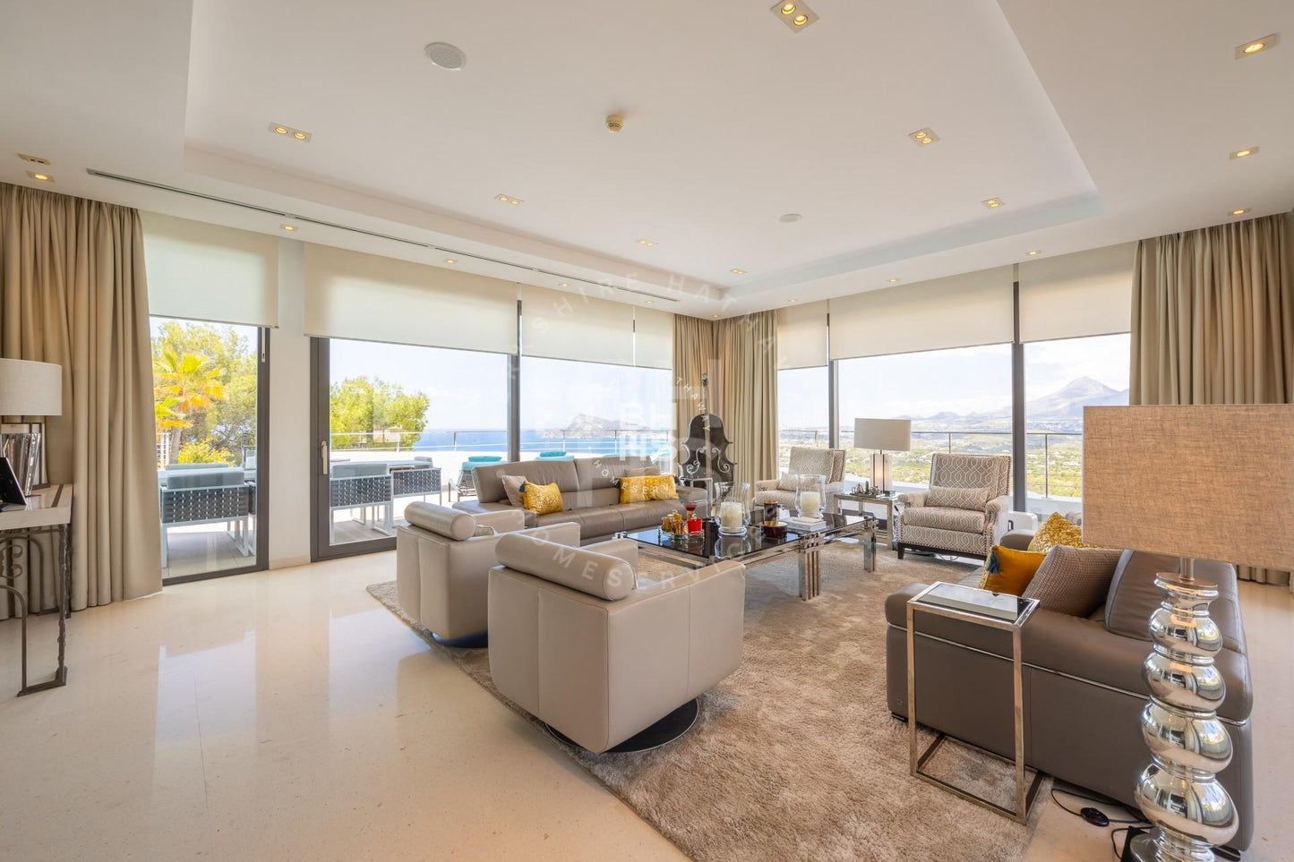 Luxurious 3-Level Retreat with Breathtaking Views in Altea Hills, Altea: Your Ultimate Haven Awaits