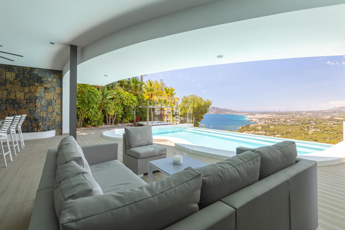 Luxurious 3-Level Retreat with Breathtaking Views in Altea Hills, Altea: Your Ultimate Haven Awaits