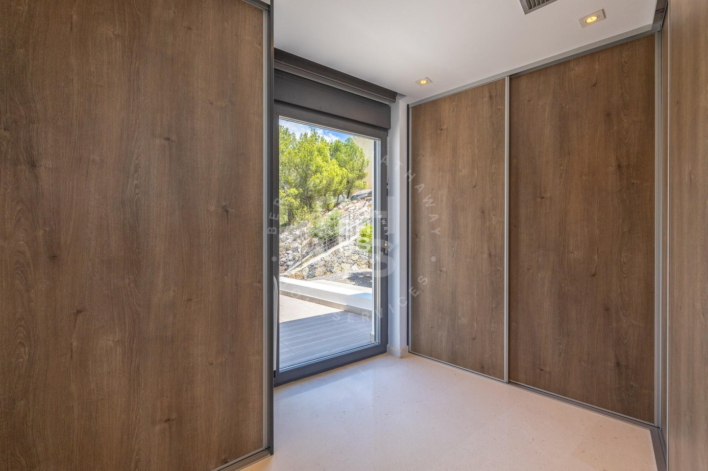 Luxurious 3-Level Retreat with Breathtaking Views in Altea Hills, Altea: Your Ultimate Haven Awaits