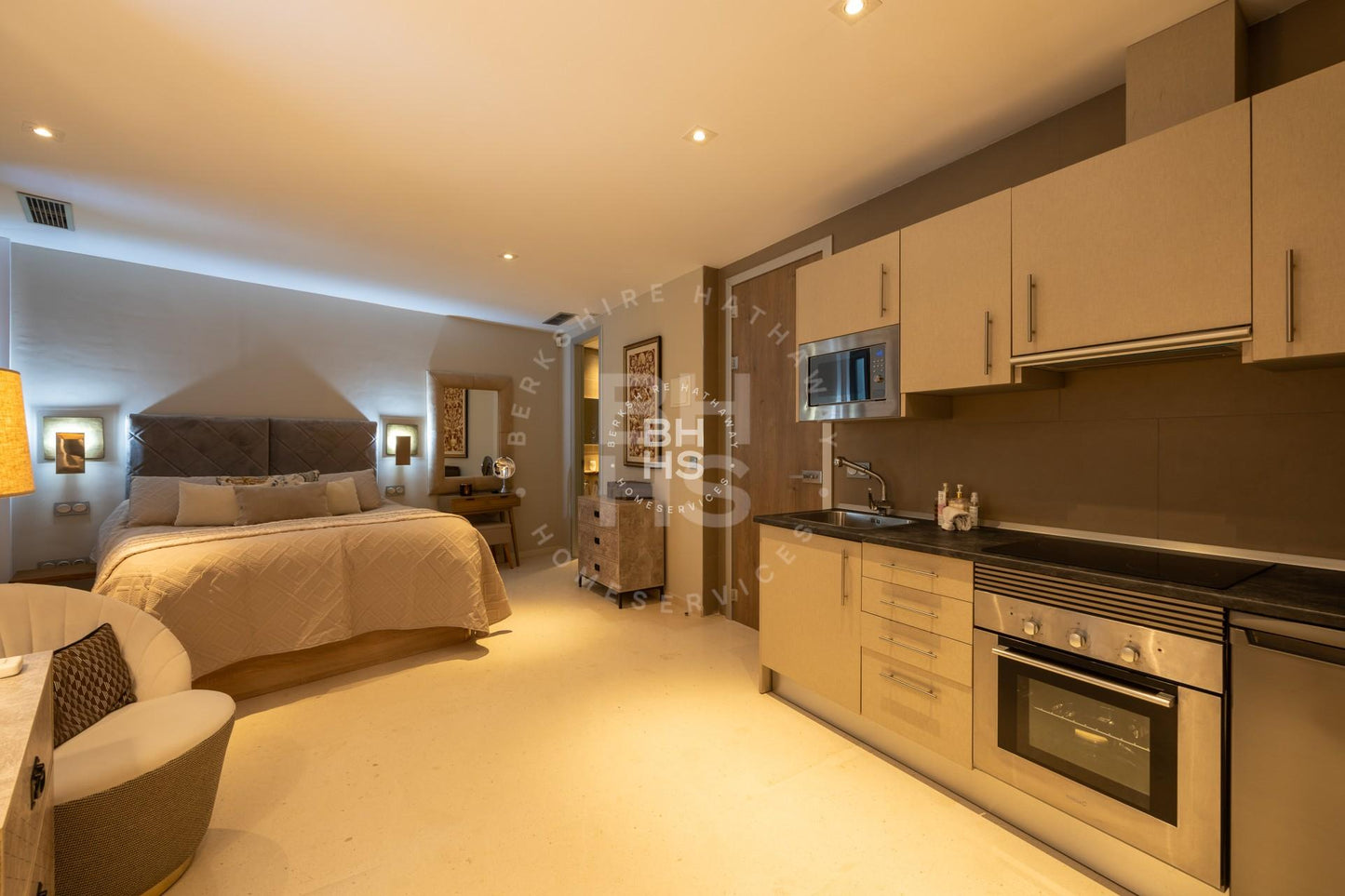 Luxurious 3-Level Retreat with Breathtaking Views in Altea Hills, Altea: Your Ultimate Haven Awaits