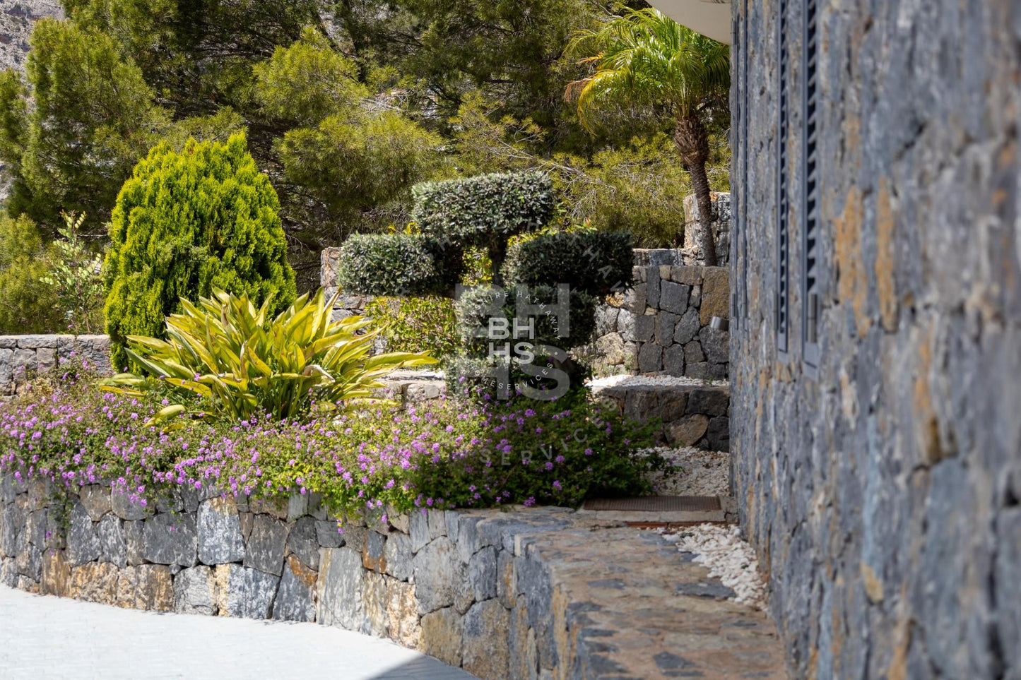 Luxurious 3-Level Retreat with Breathtaking Views in Altea Hills, Altea: Your Ultimate Haven Awaits